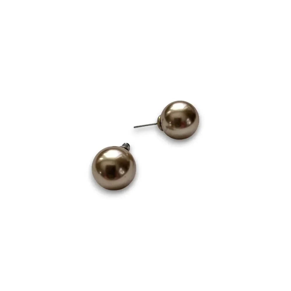 Peachy Blush Rose Pearlescent Stud Earrings - Classic 1 cm Pierced - Picture 6 of 7